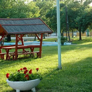 Campingplatz Szegedi Partfuerdo Es