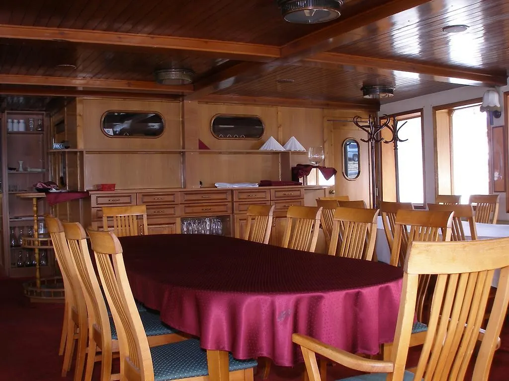 Fortuna Boat Hotel Budapest 3*,  Hungary